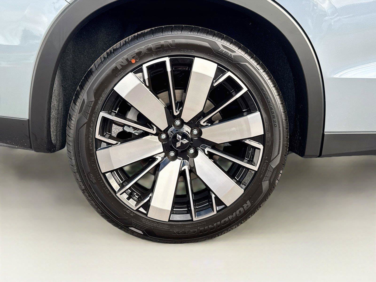 New 2026 Mitsubishi Outlander SE FWD image 36