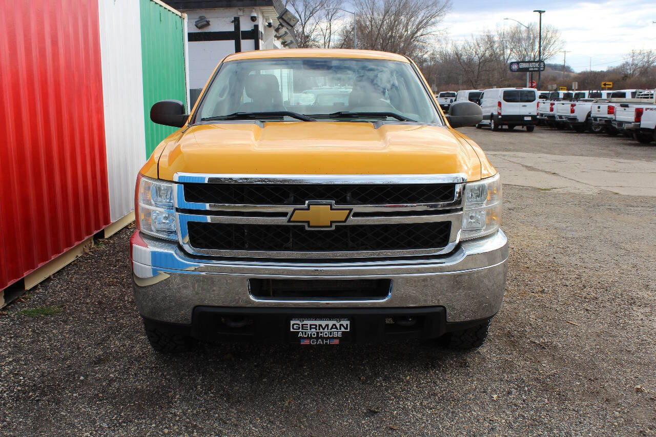 Used 2012 Chevrolet Silverado 2500 W/T image 3
