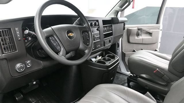 Used 2024 Chevrolet Express 3500 LS RWD image 20