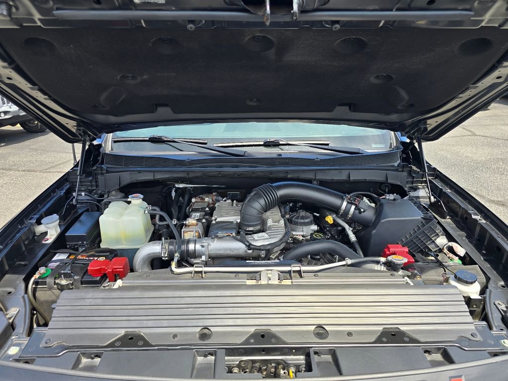 Used 2018 Nissan Titan SV w/ SV Convenience Package AWD/4WD image 27