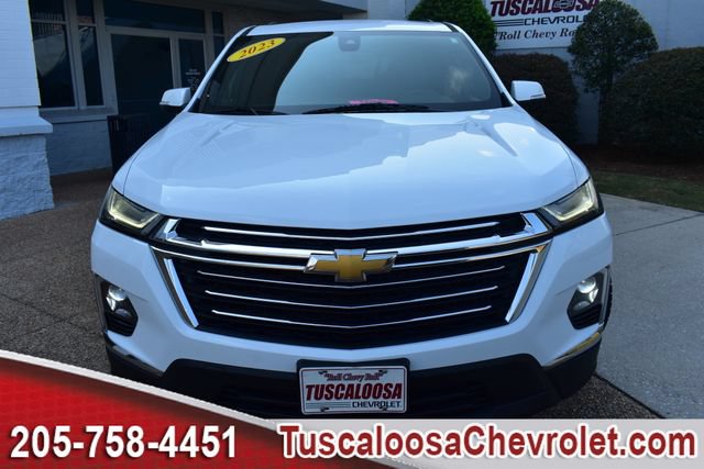 Used 2023 Chevrolet Traverse LT FWD image 4