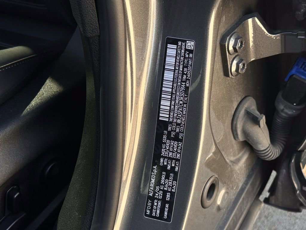 Used 2024 Alfa Romeo Tonale Ti image 12