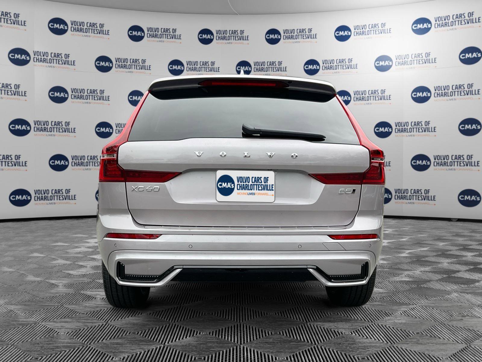 New 2026 Volvo XC60 B5 Plus w/ Protection Package Premier AWD/4WD image 4