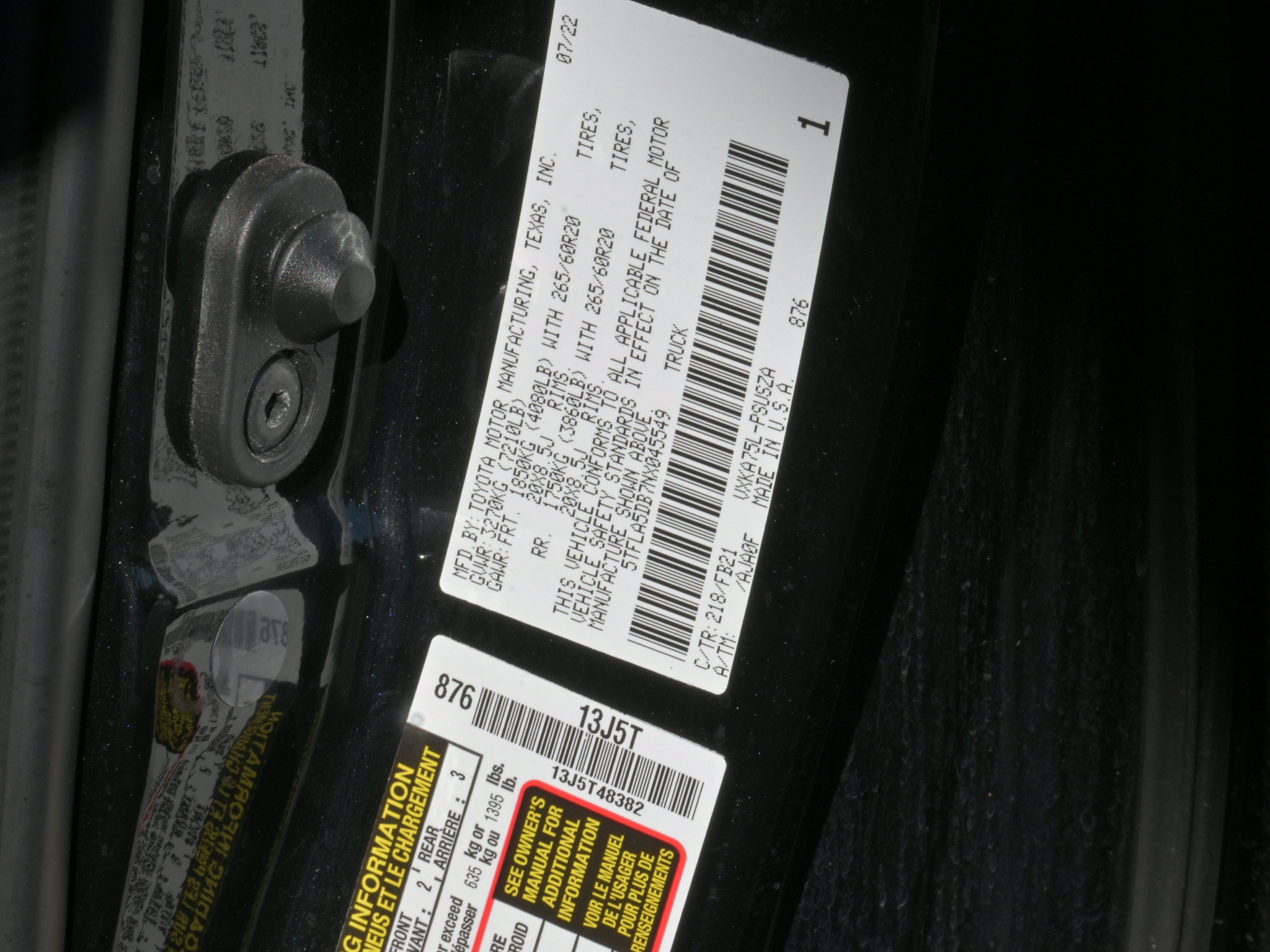 Used 2022 Toyota Tundra SR5 w/ SR5 Convenience Package AWD/4WD image 38