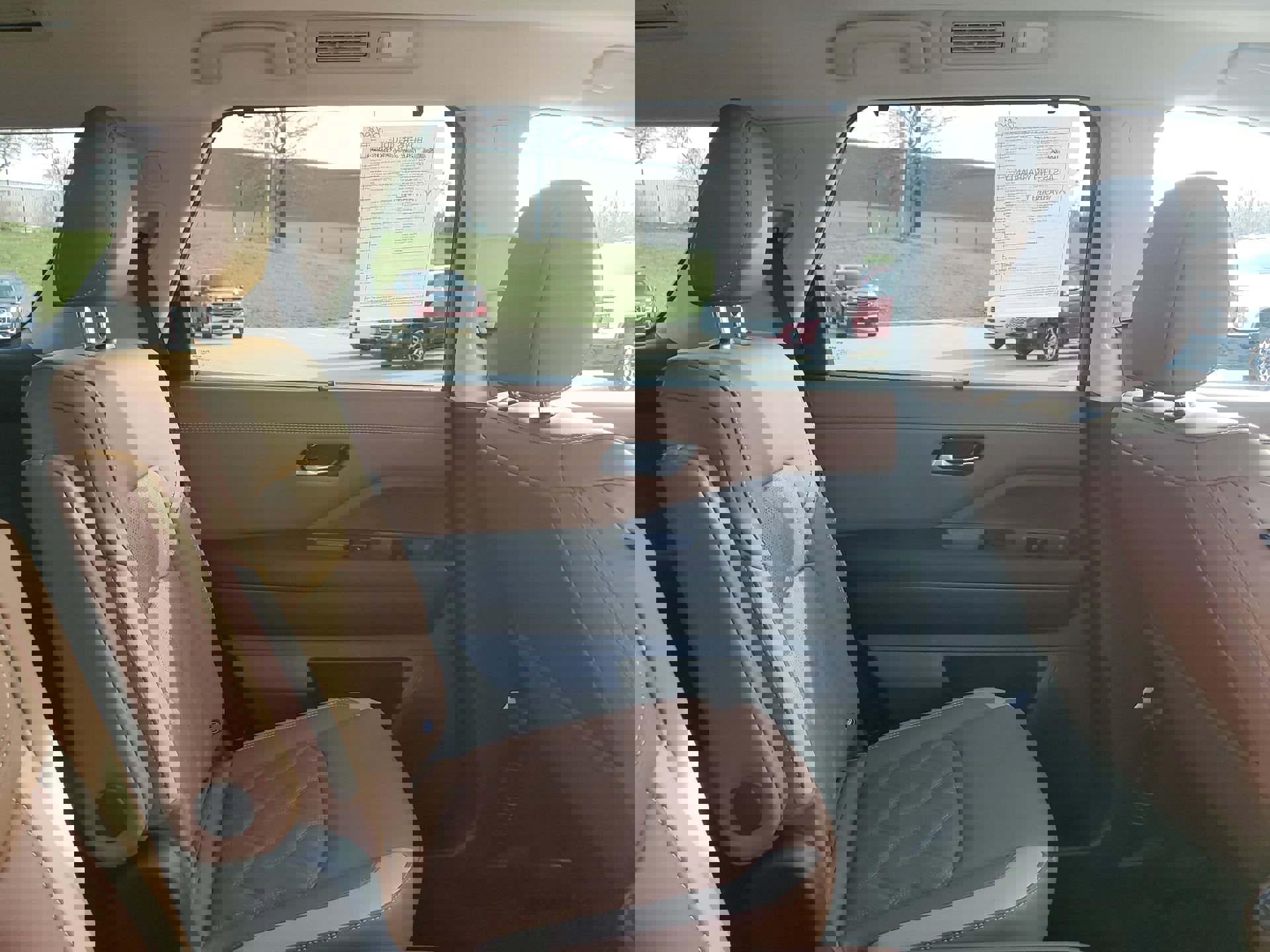 Used 2026 Nissan Pathfinder Platinum image 33