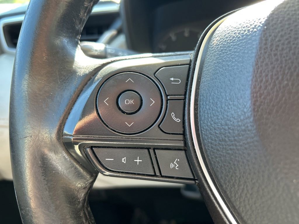 Used 2023 Toyota Corolla Cross LE FWD image 19