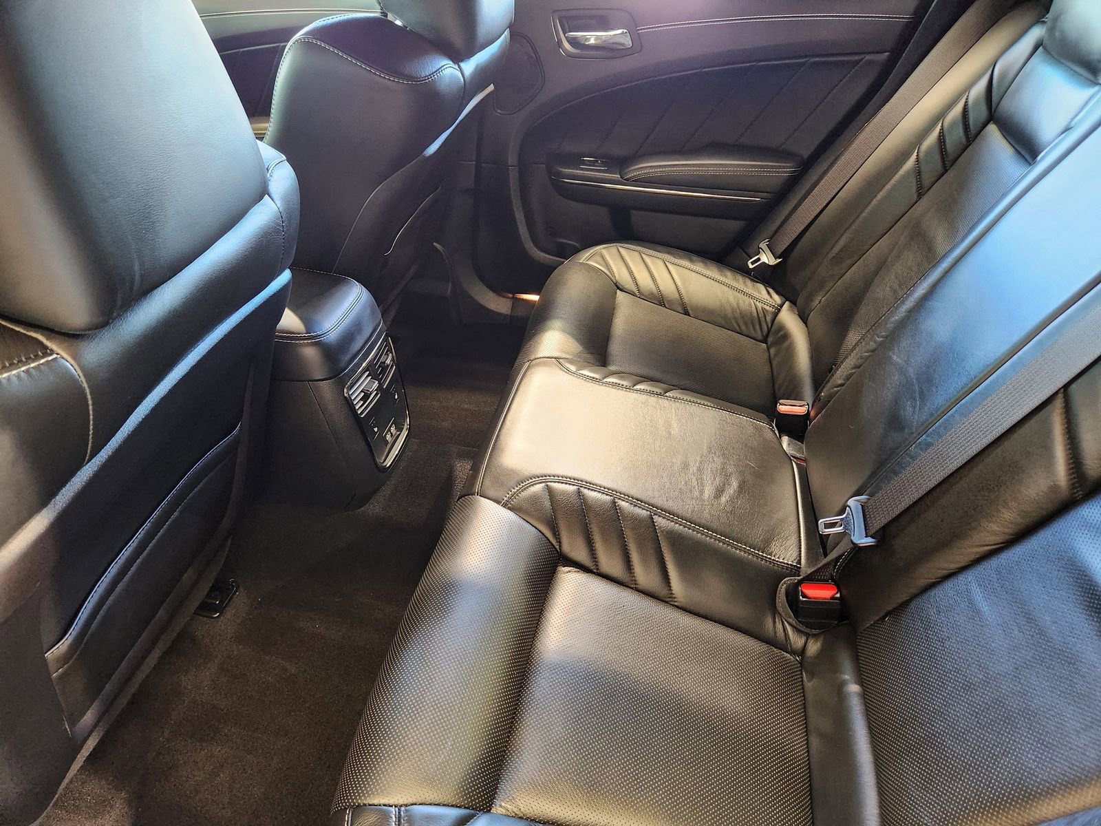 Used 2022 Dodge Charger SRT Hellcat w/ Harman/Kardon Audio Group RWD image 39