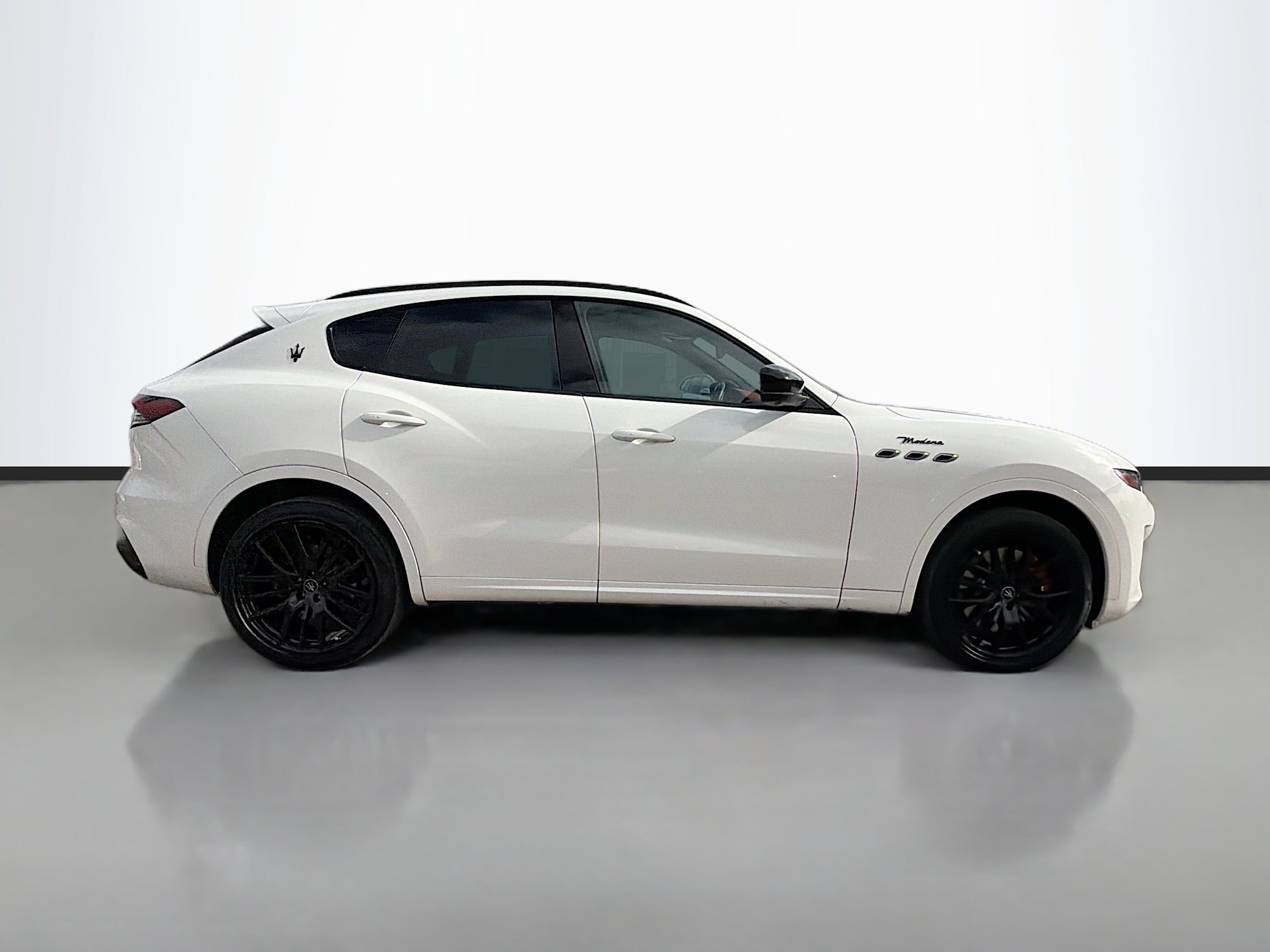 Certified 2023 Maserati Levante Modena image 2