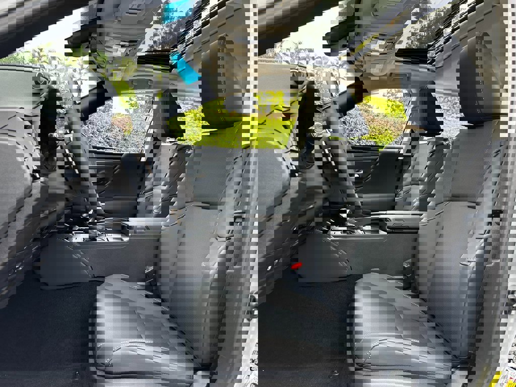 New 2025 Lexus ES 350 image 13