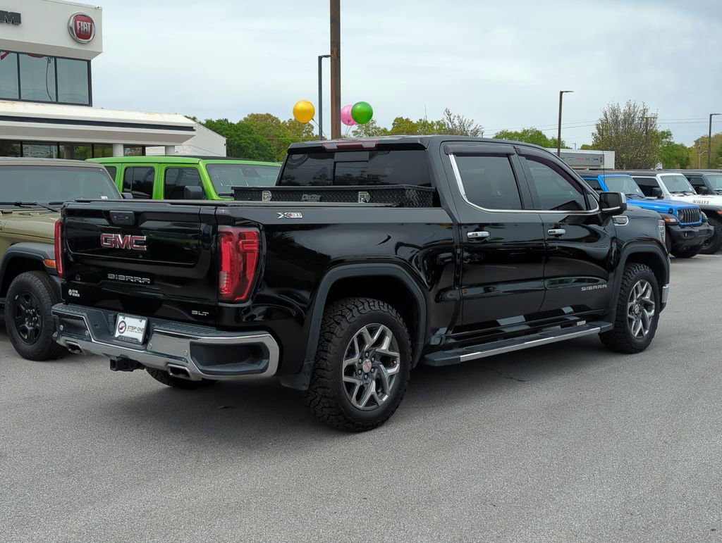 Used 2022 GMC Sierra 1500 SLT w/ SLT Premium Plus Package AWD/4WD image 5