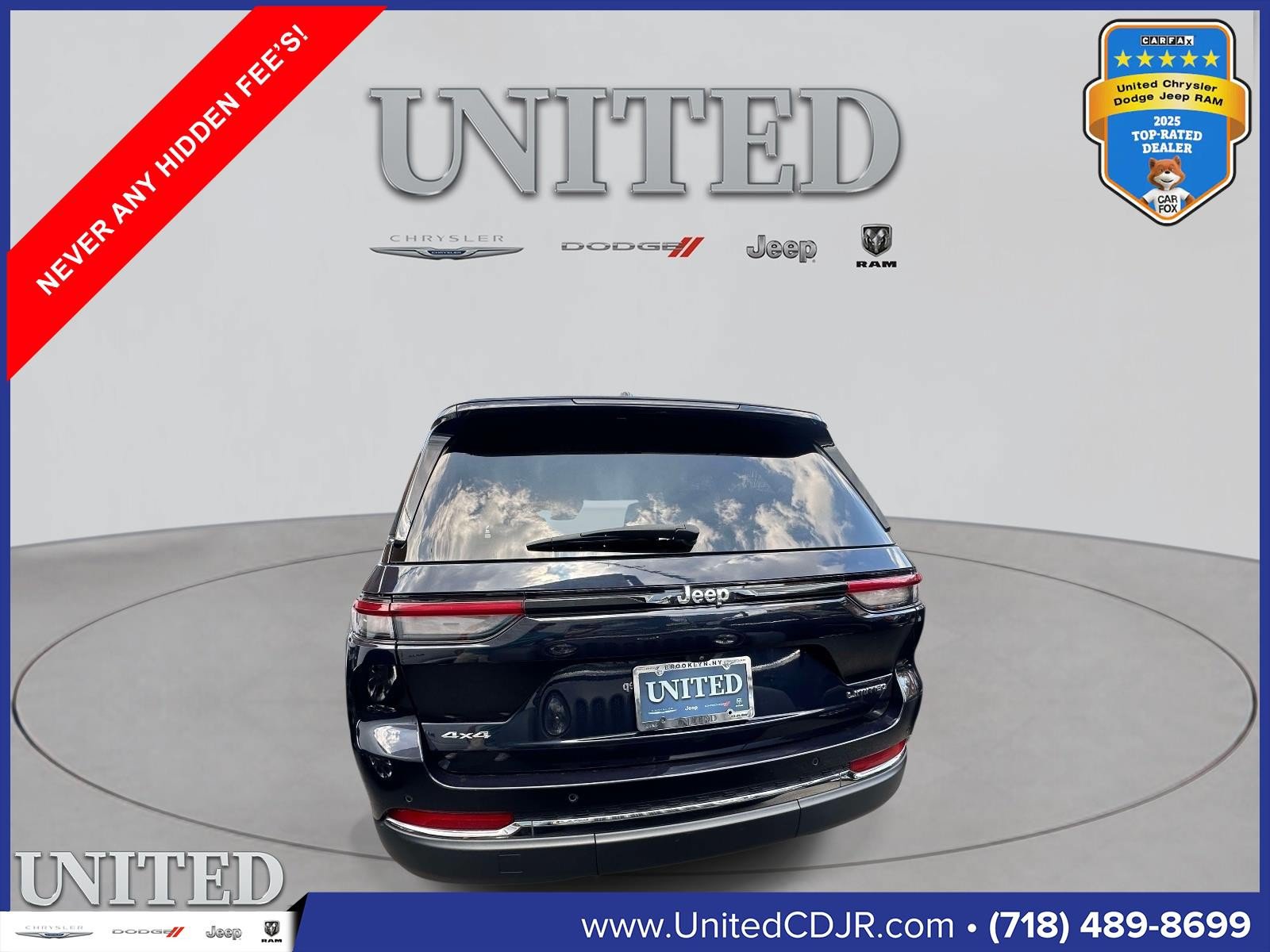 Used 2023 Jeep Grand Cherokee Limited AWD/4WD image 3