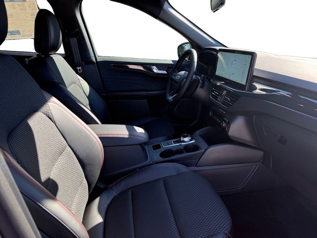 New 2026 Ford Escape ST-Line w/ Tech Pack #1 image 18