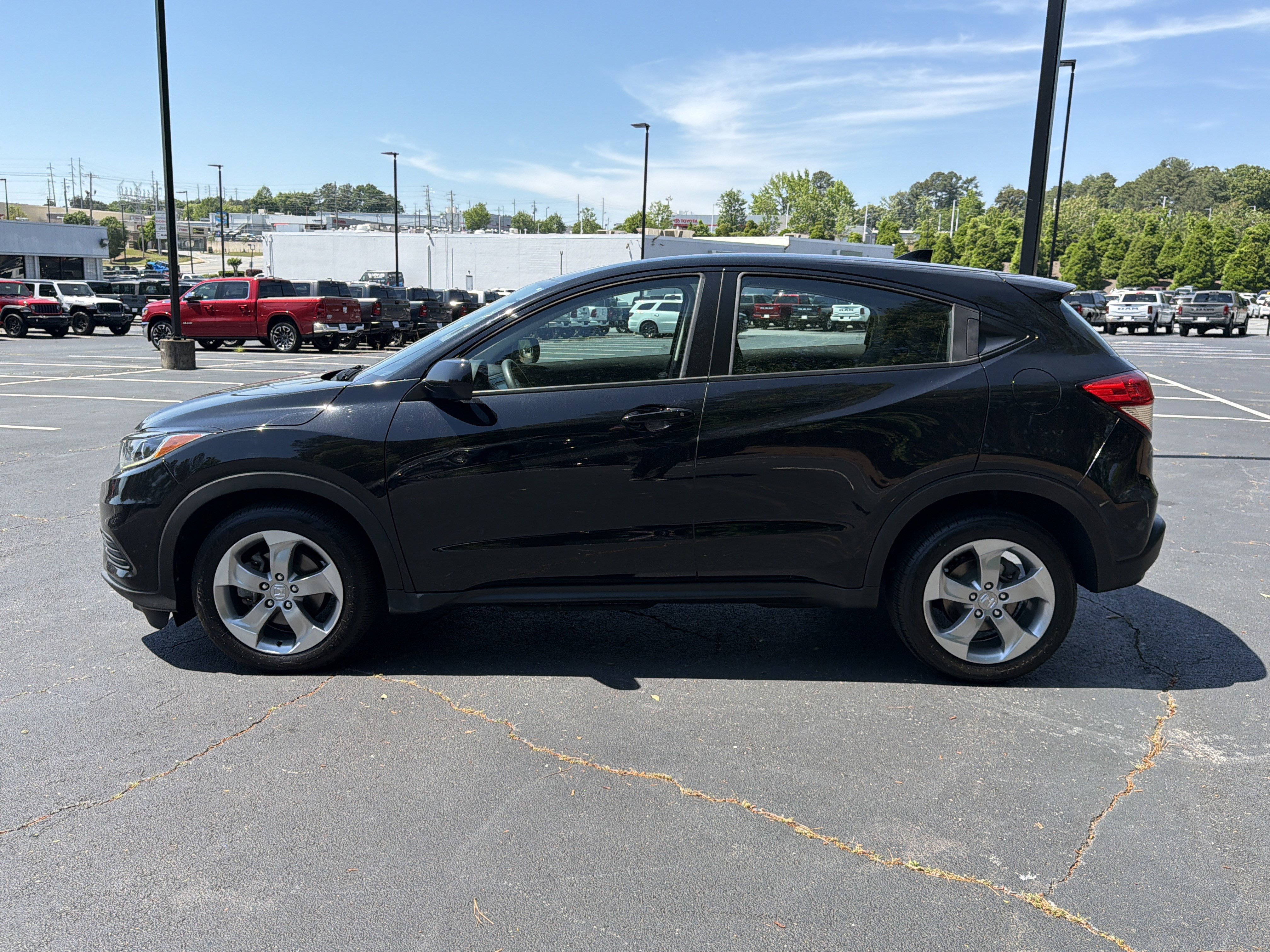 Used 2019 Honda HR-V LX image 4