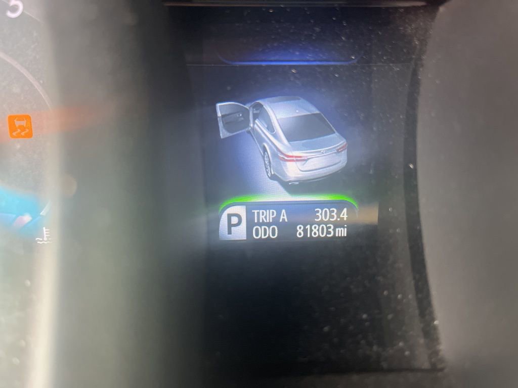 Used 2015 Toyota Avalon XLE image 5