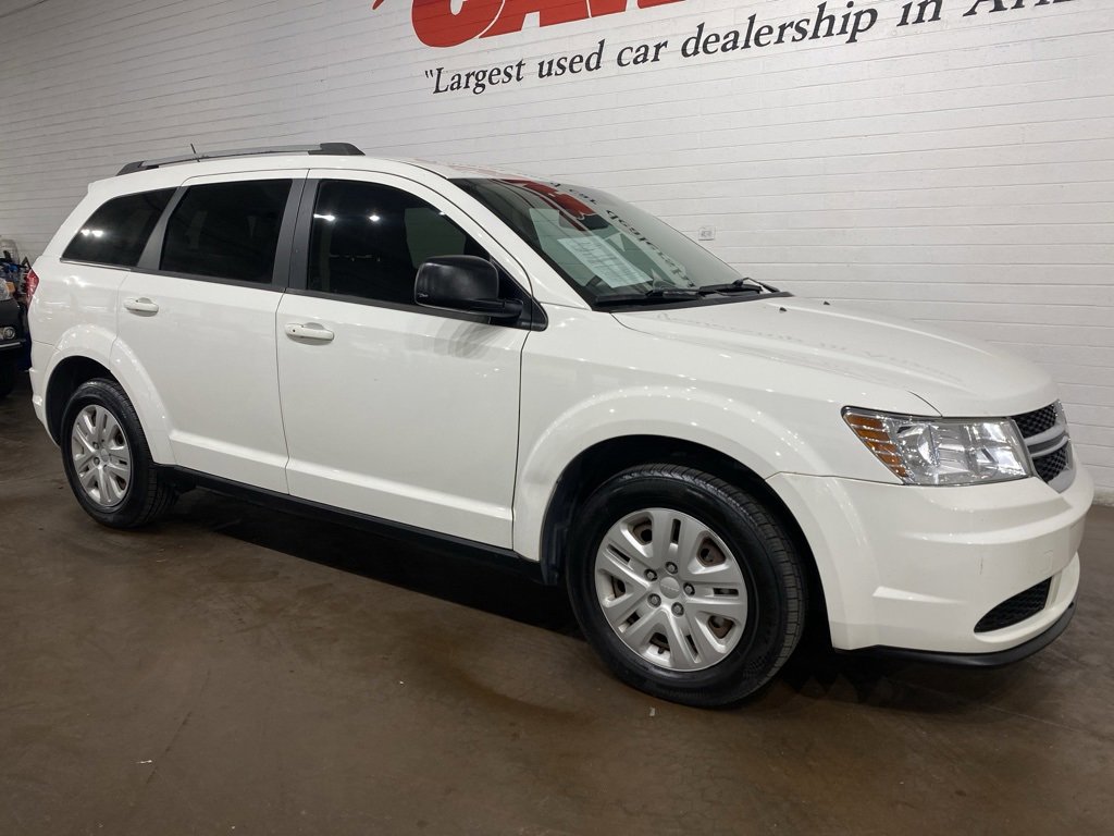 Used 2017 Dodge Journey SE w/ Flexible Seating Group image 2