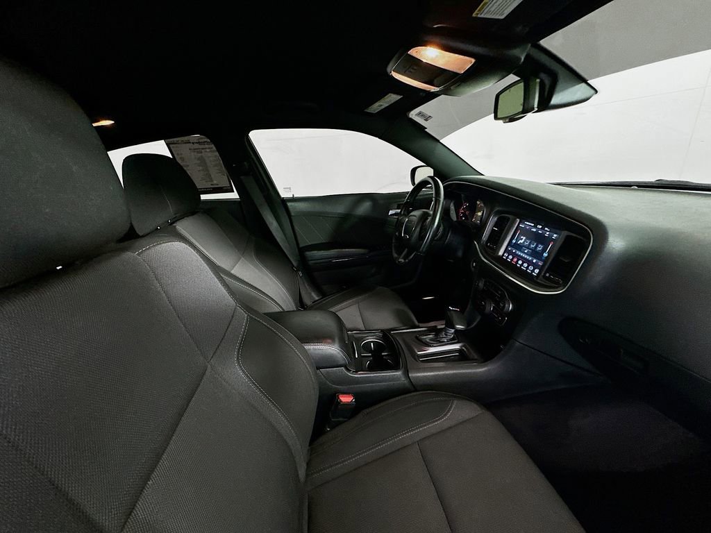 Used 2018 Dodge Charger SXT Plus w/ Blacktop Package image 28