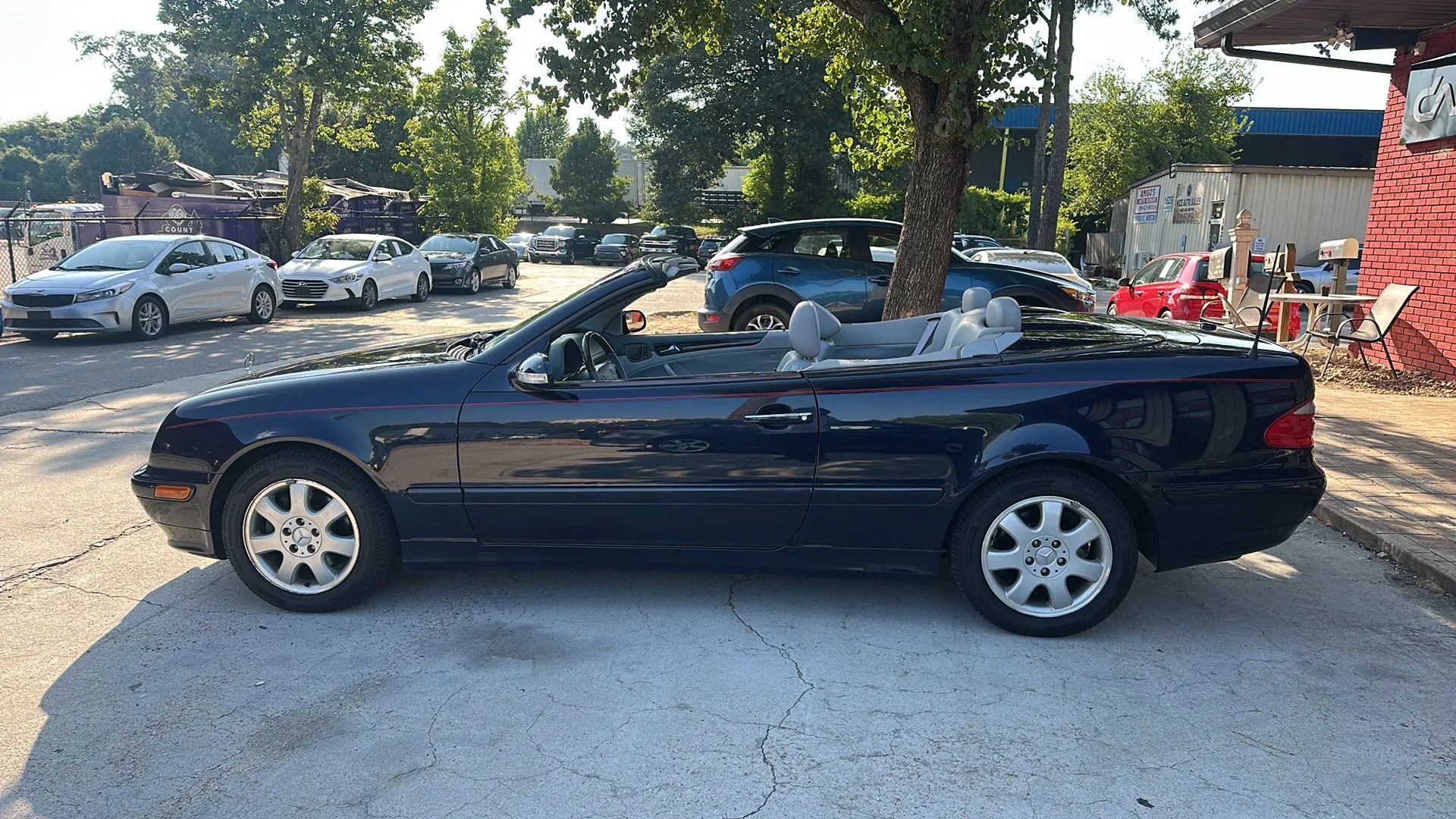 Used 2001 Mercedes-Benz CLK 320 Cabriolet w/ K2 Opt Pkg image 15