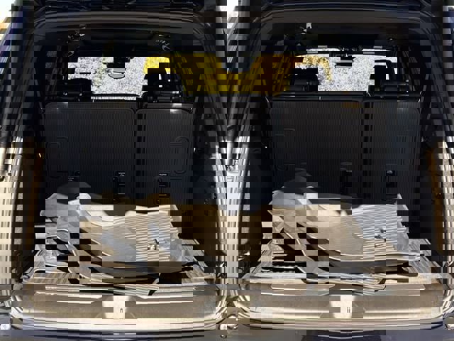 Certified 2026 Cadillac Escalade ESV Sport w/ LPO, ONYX Package image 31