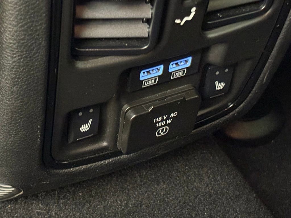 Used 2024 Dodge Durango R/T image 36