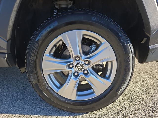 Certified 2024 Toyota RAV4 XLE image 33