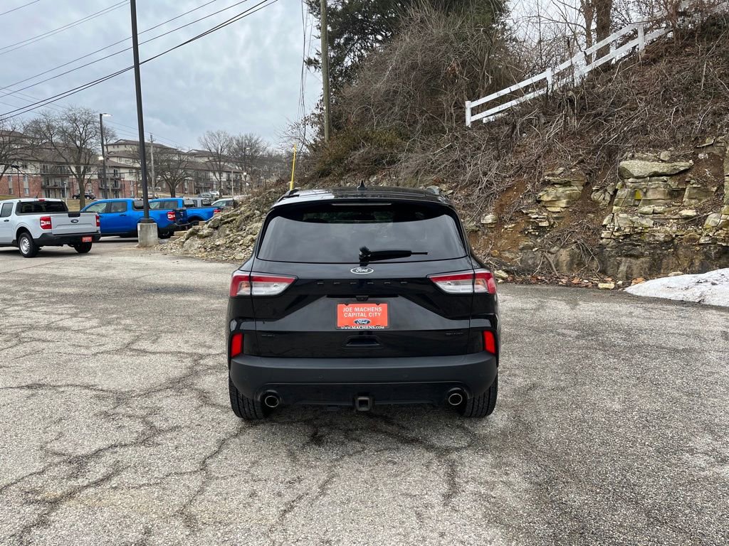 Certified 2022 Ford Escape SEL image 8