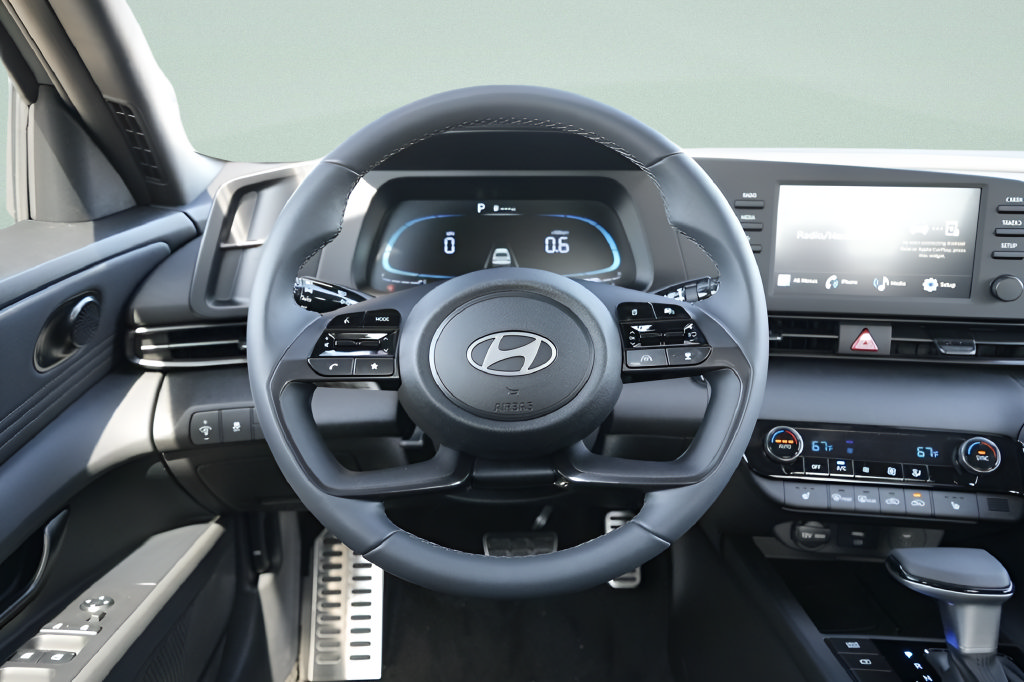 New 2026 Hyundai Elantra SEL Sport FWD image 14