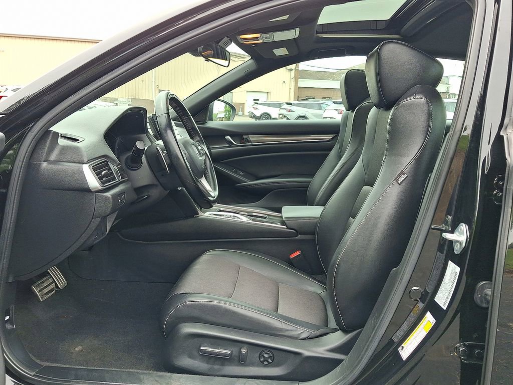 Used 2022 Honda Accord Sport image 3