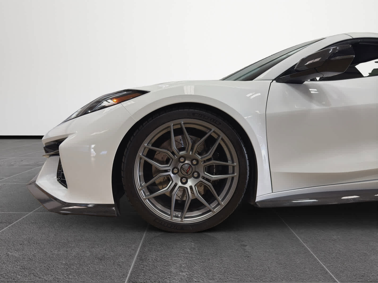 Used 2024 Chevrolet Corvette Z06 image 9