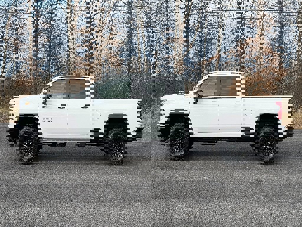 New 2026 Chevrolet Silverado 2500 ZR2 image 5