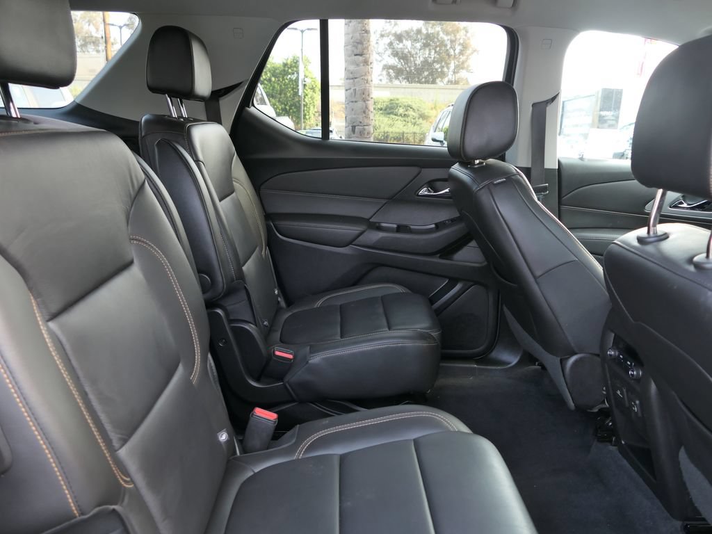 Used 2020 Chevrolet Traverse RS FWD image 25