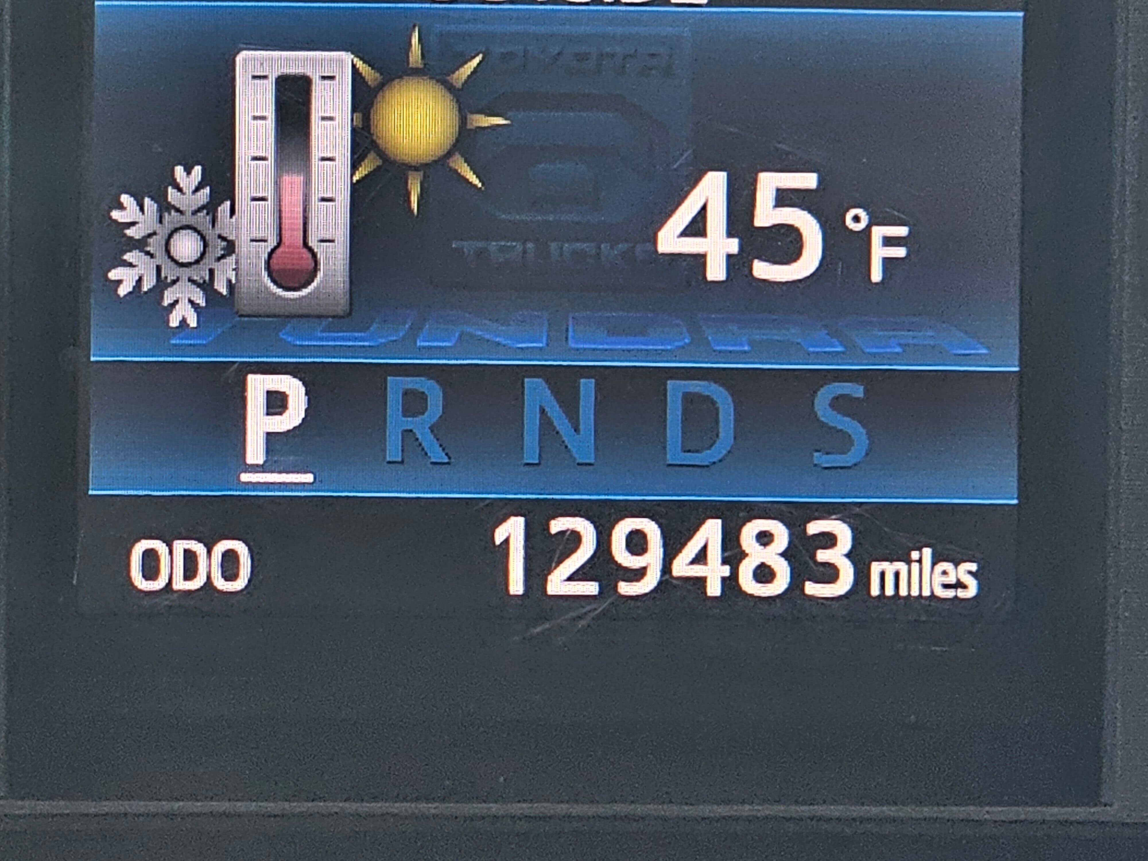 Used 2014 Toyota Tundra Limited w/ Limited Premium Package image 24