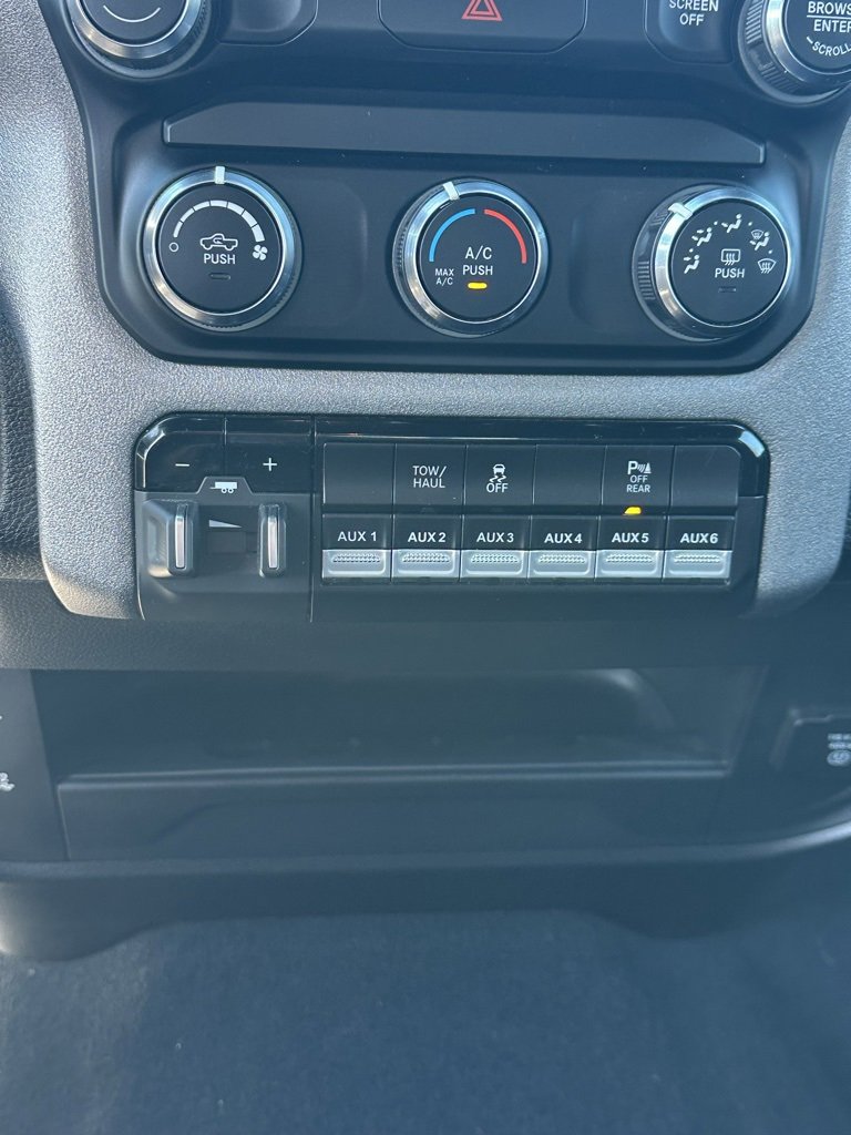 Used 2024 RAM 2500 Tradesman w/ Chrome Appearance Group image 12