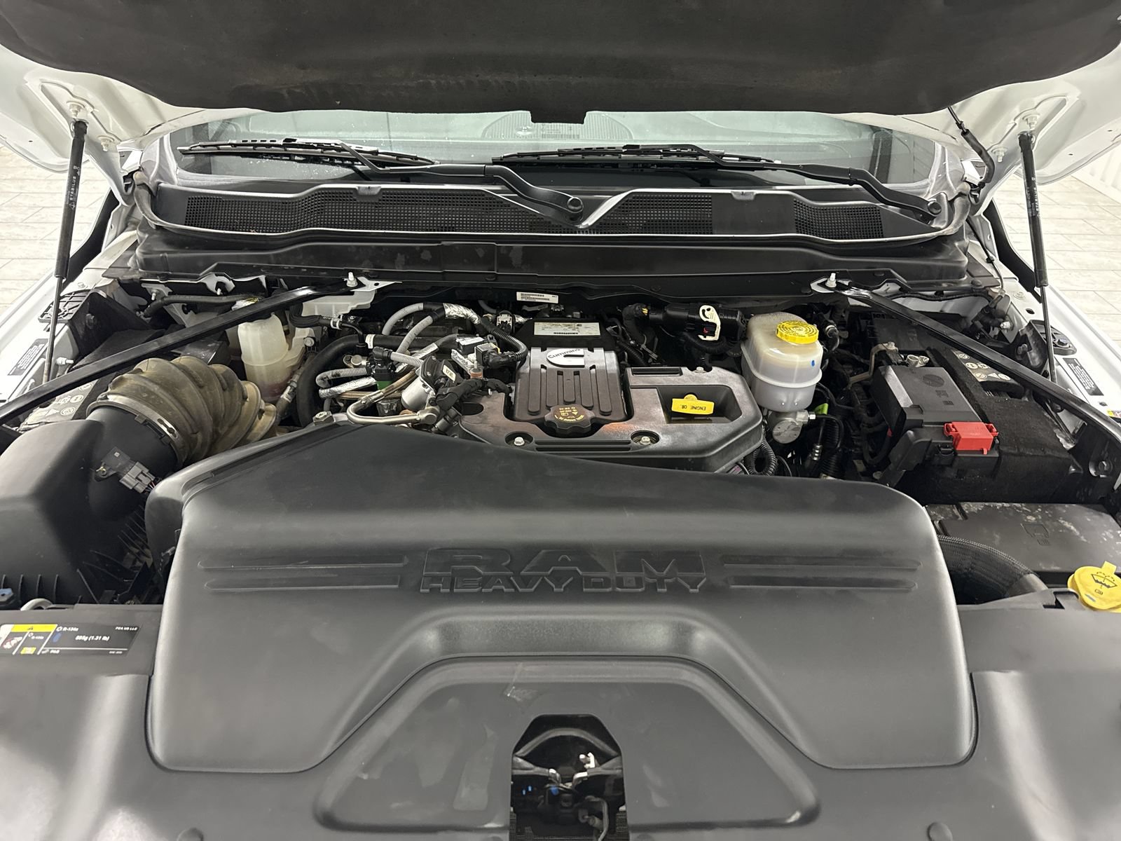 Used 2025 RAM 3500 Tradesman AWD/4WD image 31