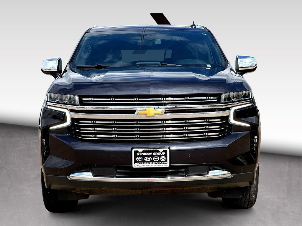 Used 2024 Chevrolet Suburban Premier image 3