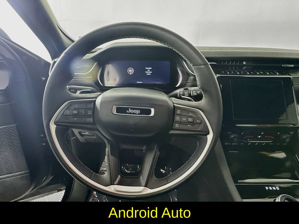Used 2023 Jeep Grand Cherokee Altitude AWD/4WD image 16