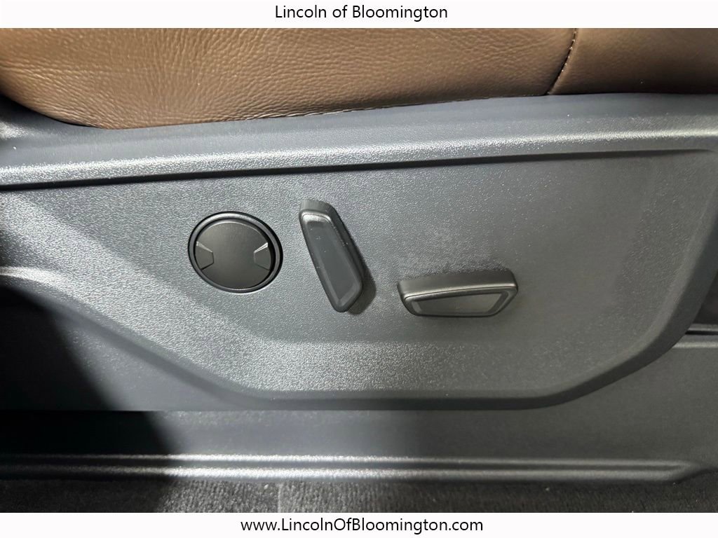 Used 2025 Ford Expedition Max King Ranch AWD/4WD image 19