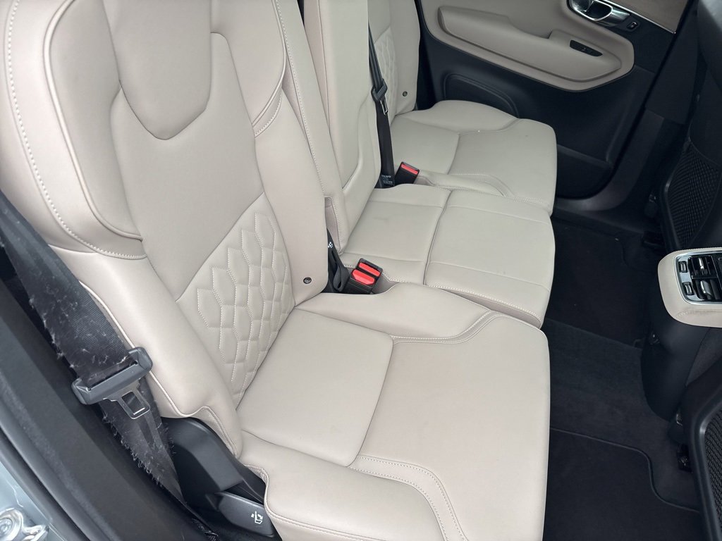 Certified 2025 Volvo XC90 B6 Plus image 47