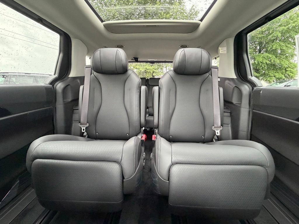 New 2026 Kia Carnival SX Prestige FWD image 25