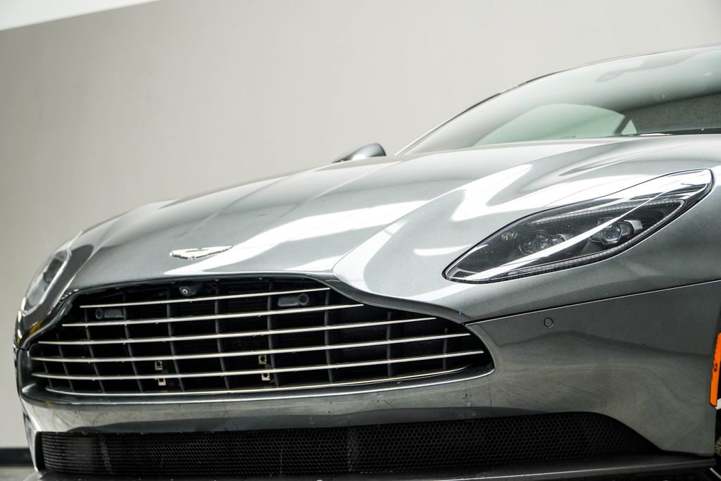 Used 2019 Aston Martin DB11 Volante RWD image 6