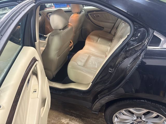 Used 2019 Ford Taurus Limited FWD image 15