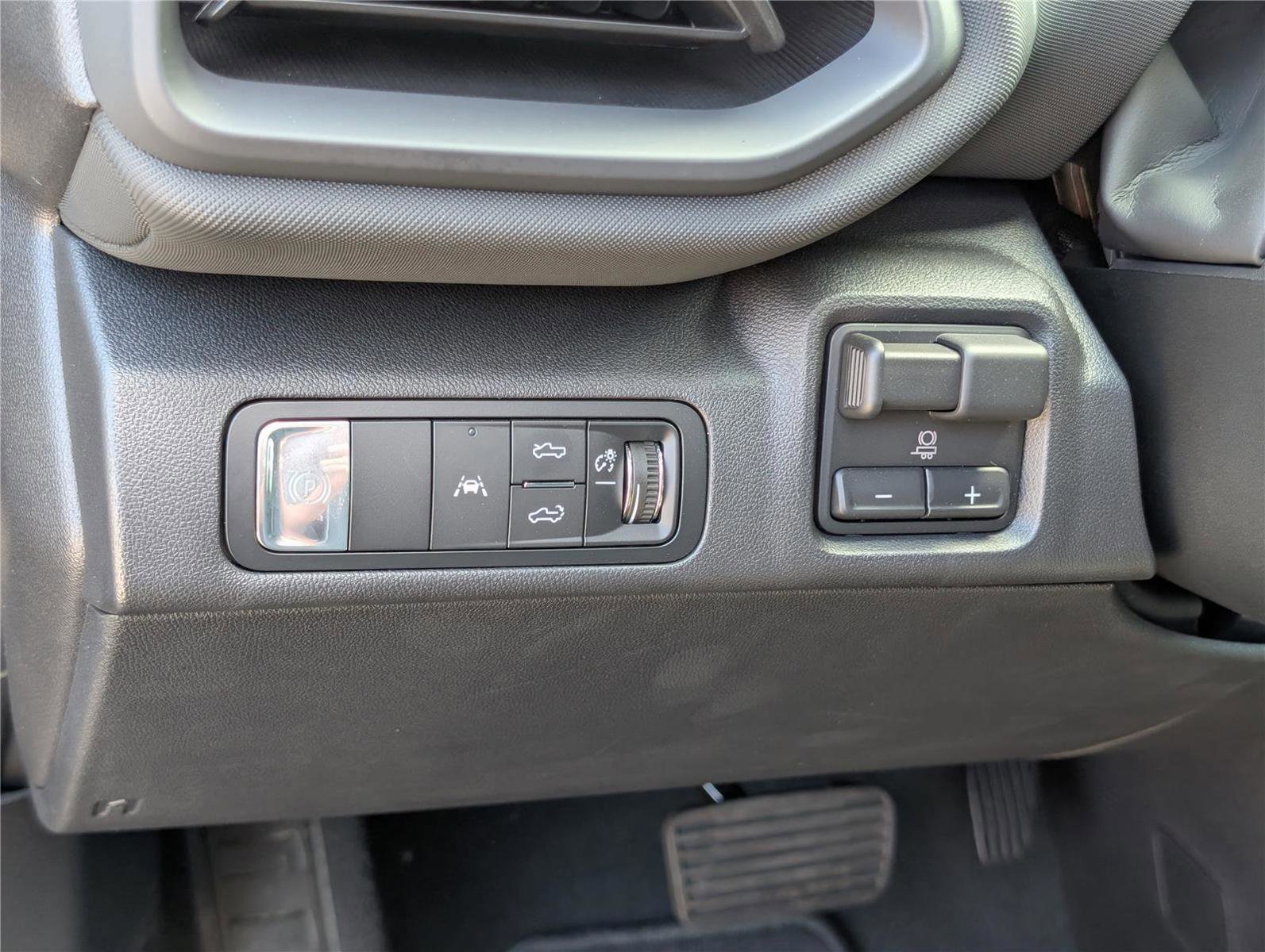 New 2026 Chevrolet Silverado EV LT w/ Premium Package image 17