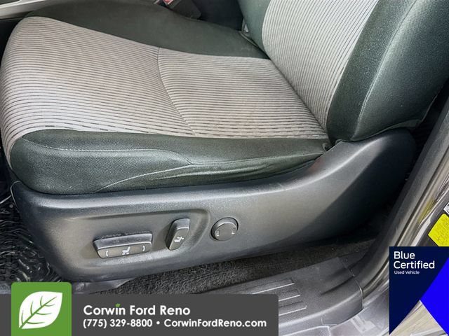 Used 2021 Toyota 4Runner SR5 AWD/4WD image 22