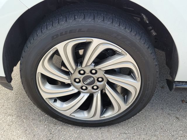 Certified 2022 Lincoln Navigator L Reserve RWD image 9
