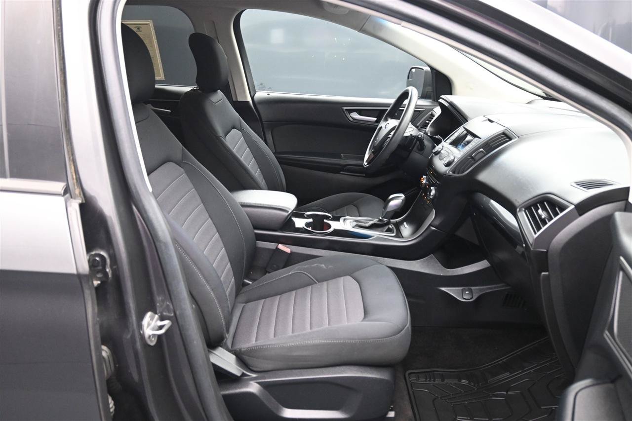 Used 2016 Ford Edge SE AWD/4WD image 9