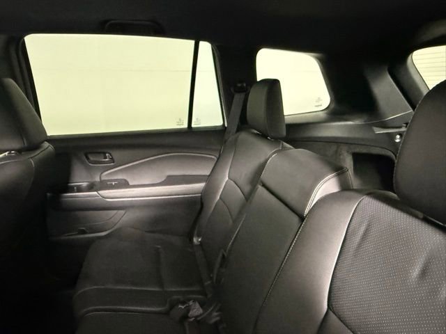 Used 2023 Honda Passport EX-L image 38