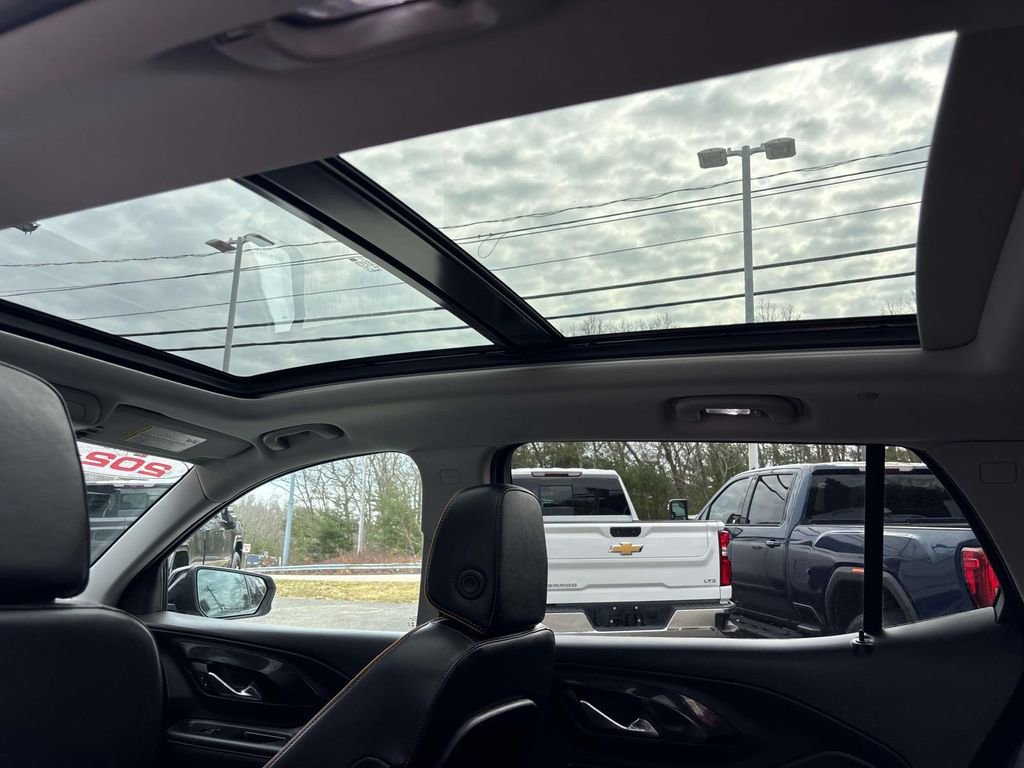 Certified 2024 GMC Terrain AT4 w/ Tech Package image 11