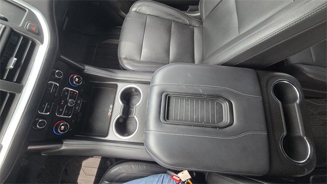 Used 2021 Chevrolet Tahoe LT w/ LT Signature Package image 28