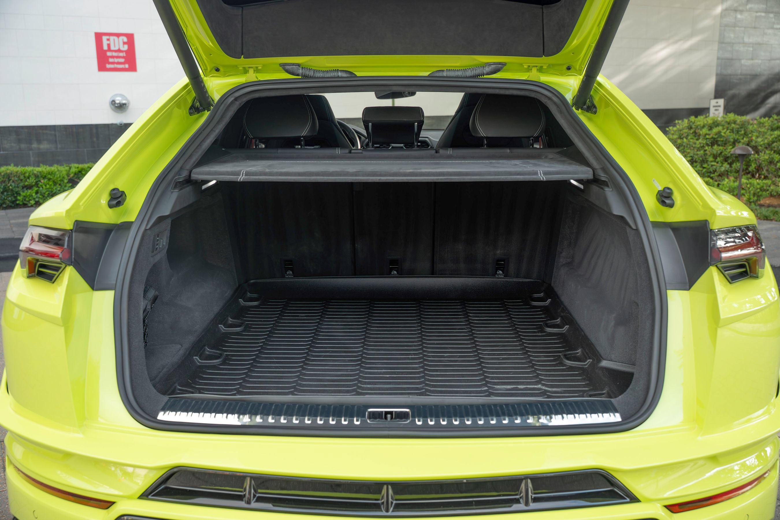 Used 2023 Lamborghini Urus S AWD/4WD image 14