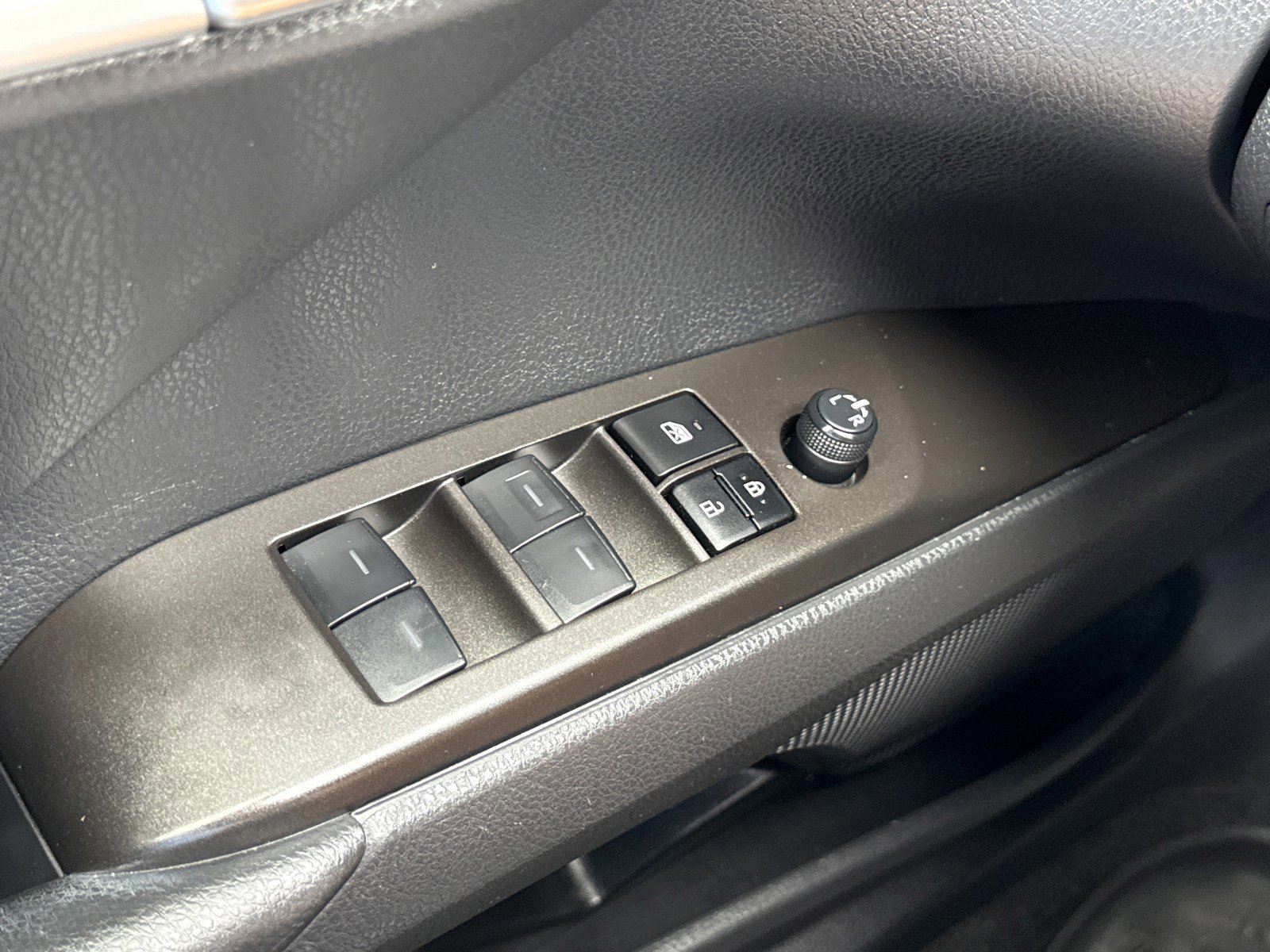 Used 2023 Toyota Camry LE FWD image 16