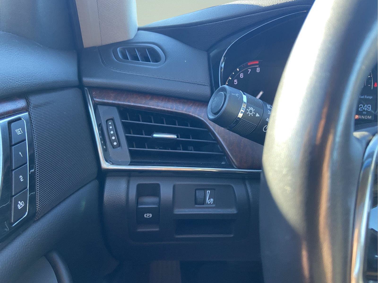 Used 2019 Cadillac CTS Luxury RWD image 24